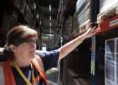 DHL Supply Chain zavádí do praxe vision picking