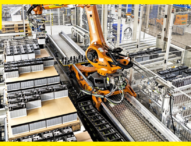Baterie pro montážní linku v Kvasinách připravuje robot